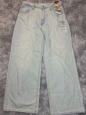 Levi’s Women’s High Rise Cinch Baggy Jeans - Light Wash Size 31x31 NWT